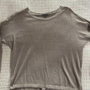 Barefoot Dreams cozy pullover sweatshirt.Super soft and perfect for fall.